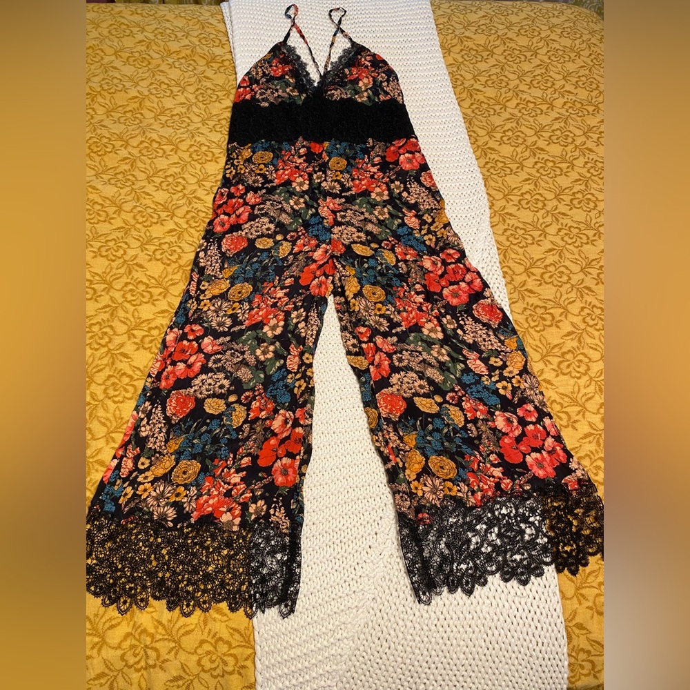 Zara Black and Red Wide Leg Pants with Elegant Lace Trim